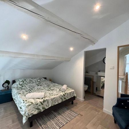 Duplex A 2 Pas De La Vielle Ville D Awinion Zewnętrze zdjęcie