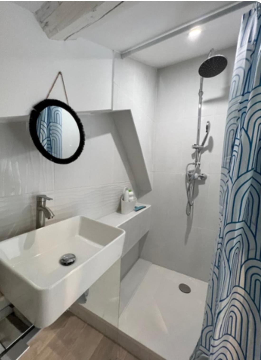 Duplex A 2 Pas De La Vielle Ville D Awinion Zewnętrze zdjęcie